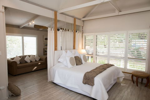 Boathouse - Birks River Retreat - Birks Harbour - Holiday Adelaide 6