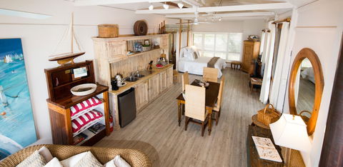 Boathouse - Birks River Retreat - Birks Harbour - Holiday Adelaide 2