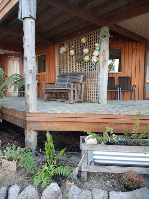 Bed In The Treetops Bed & Breakfast - Holiday Adelaide 1