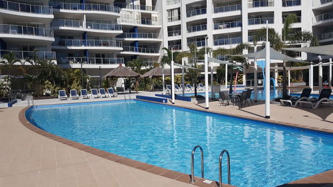 Pier Resort - Holiday Adelaide 0