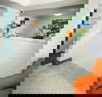 Surfers Beachside Holiday Apartments - Holiday Adelaide