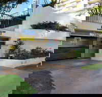 Raffles Royale - Holiday Adelaide