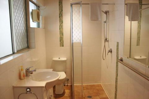 A Beautiful Flat - Holiday Adelaide 4