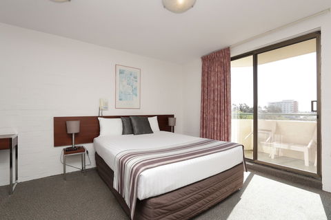 Atrium Resort Hotel - Holiday Adelaide 5