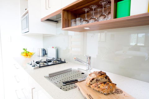 Lilypad Luxury Cabins - Holiday Adelaide 2