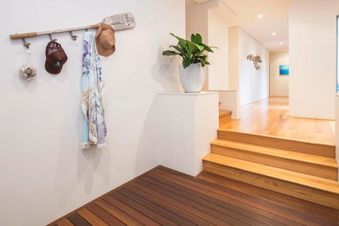 Calm Waters - Holiday Adelaide 3