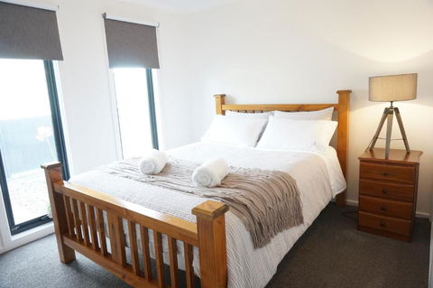 Bens Place Modern & Convenient - Holiday Adelaide 2