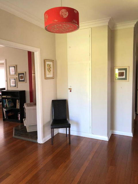 Jean Street Home Away From Home - Holiday Adelaide 4