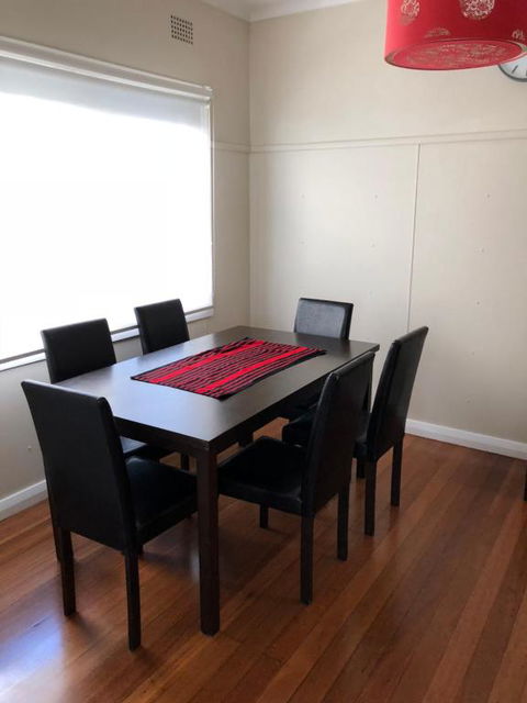 Jean Street Home Away From Home - Holiday Adelaide 5