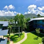 Cairns Adventure Lodge Includes All Meals Served In The Dining Hall - Holiday Adelaide 1