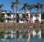 Beachfront 2 25 Willow Street - Holiday Adelaide