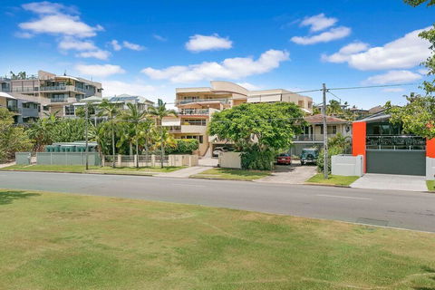 Redcliffe Peninsula Penthouse - Holiday Adelaide 3