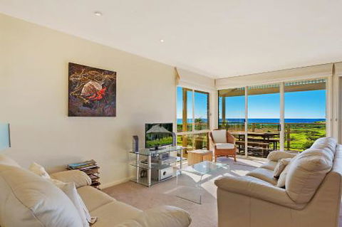 Beach Breakers Apartment Stunning Views - Holiday Adelaide 5