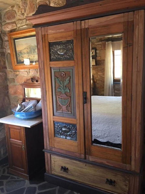 Trestrail Cottage B & B - Holiday Adelaide 1