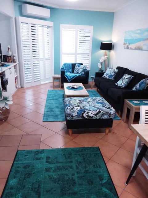 Jackies Holiday Apartment - Holiday Adelaide 4