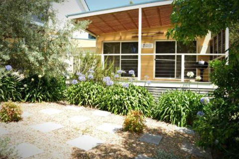 Metung Cottage - Holiday Adelaide 0