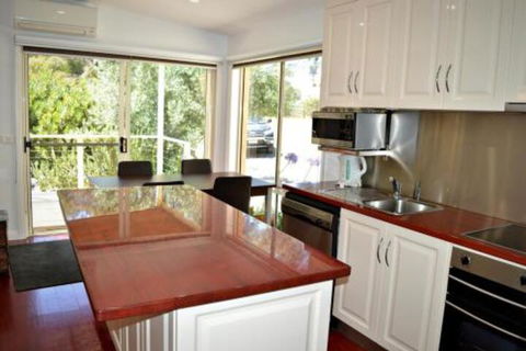 Metung Cottage - Holiday Adelaide 6