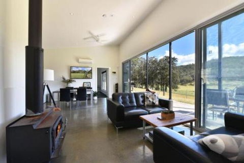 Valle Laguna - Holiday Adelaide 0