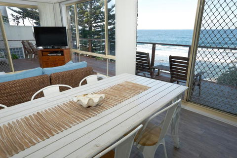 Kalimna Blue Bay NSW - Holiday Adelaide 7