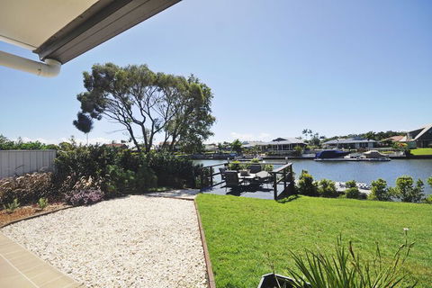 Bribie Island Canal Holiday Destination - Holiday Adelaide 1