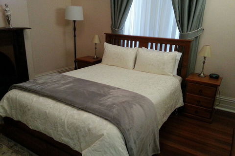 Burra Railway Station Bed & Breakfast - Holiday Adelaide 3