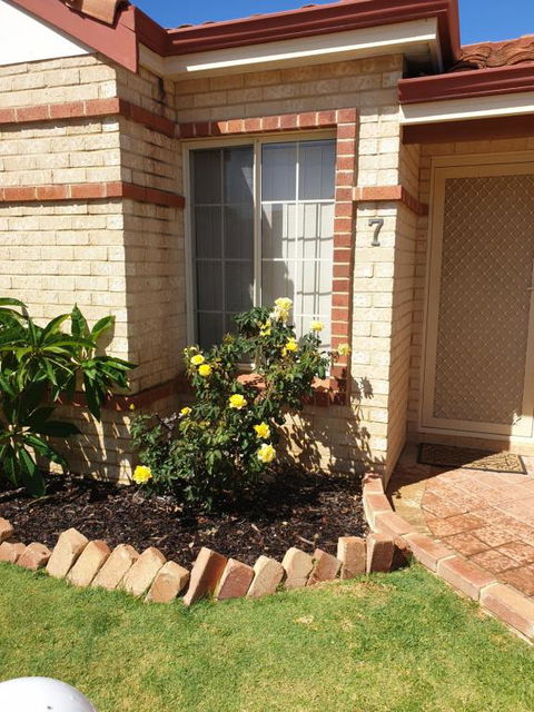 Beachside Retreat 2 - Holiday Adelaide 4