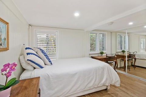 Oceanfront Beach House On Marine Parade - Holiday Adelaide 3