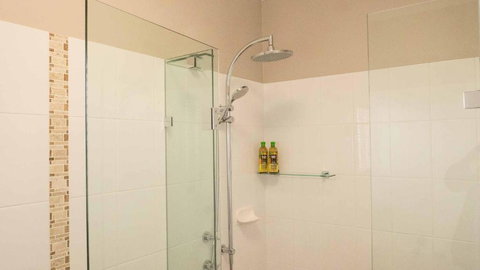 Rezare House Bed & Breakfast - Holiday Adelaide 2