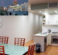 The Artisan 3BR House in The City - Holiday Adelaide