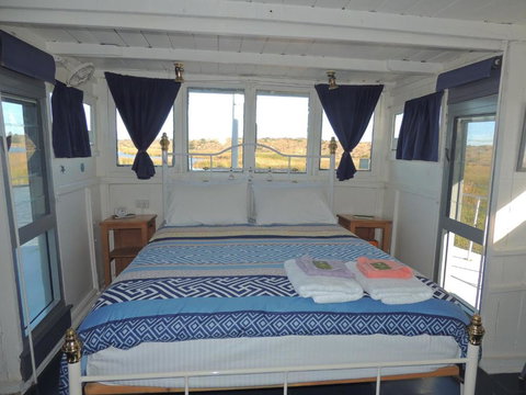 PS Federal Retreat Paddle Steamer Goolwa - Holiday Adelaide 4