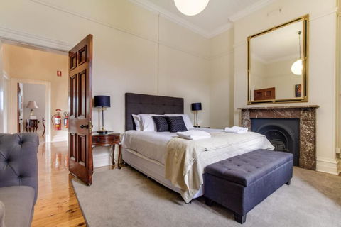 The Managers Residence - Holiday Adelaide 3