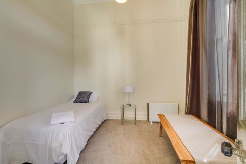 The Managers Residence - Holiday Adelaide 7