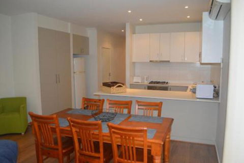 Family Friendly Unit - Holiday Adelaide 6
