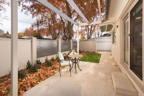 Central Sojourn On Wilcox - Holiday Adelaide 3