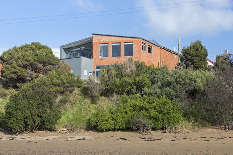 Novo Luxury Apartment - Holiday Adelaide 0