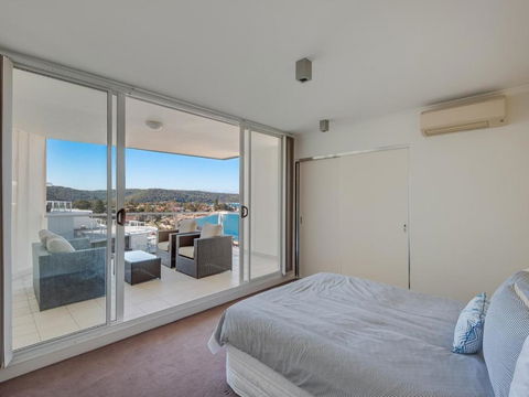 Penthouse 707 4 Bedroom Oceanview Penthouse - Holiday Adelaide 3