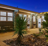 Getaway Villas Unit 38 11 1 Bedroom Self Contained Accommodation - Holiday Adelaide