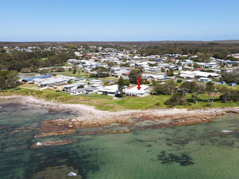 Ocean Blue Apartment Five Ground Floor Apartment - Holiday Adelaide 1
