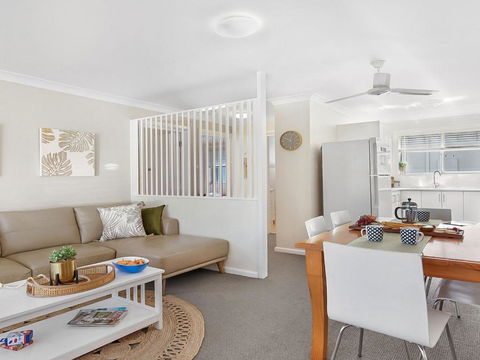 Ocean Blue Apartment Five Ground Floor Apartment - Holiday Adelaide 6