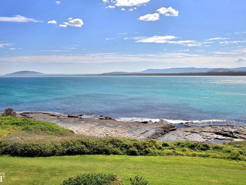 Seven Mile Heaven Your Coastal Kingdom - Holiday Adelaide 1