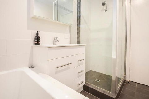 Eagle Bay Beach House - Holiday Adelaide 5