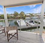Beach 2 waterfront villa  beach - Holiday Adelaide