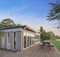 Bluff View River House Stunning Riverfront - Holiday Adelaide
