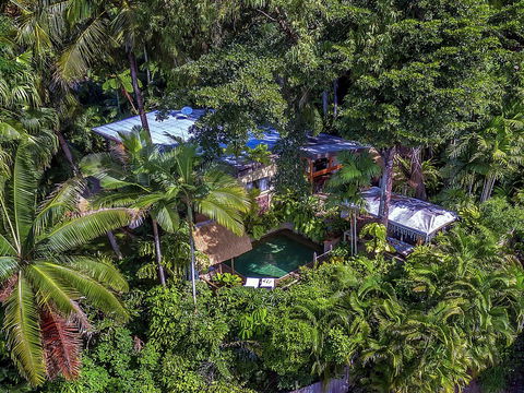 Unique Tropical Rainforest Getaway - Holiday Adelaide 0