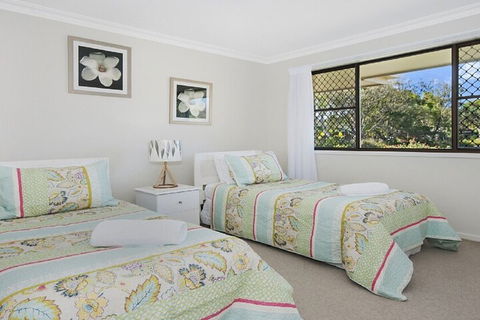 Hereford Court - Holiday Adelaide 2