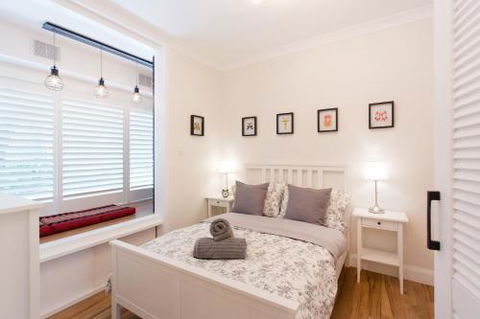 Boutique Central Apartment Vogue - Holiday Adelaide 3