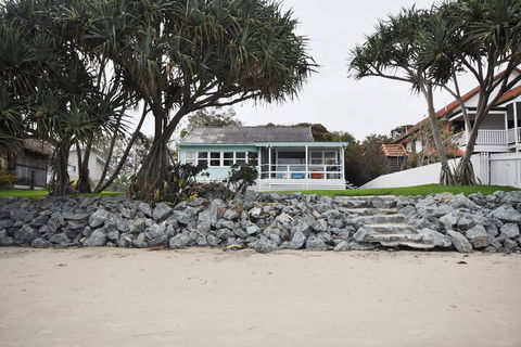 Golden Sands At Beachmere - Holiday Adelaide 3