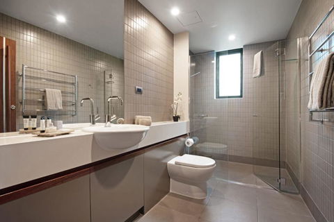 Yacht Club Villa 33 Serenity 4 Bedroom 4 Bathroom House Ocean Views 2 Buggies - Holiday Adelaide 2