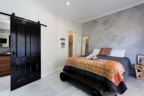 Hidden Treasure - Holiday Adelaide 1