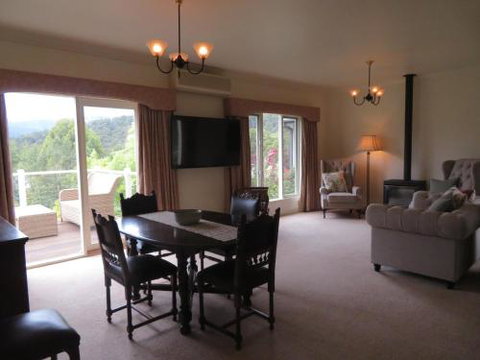 Delderfield Cottages - Holiday Adelaide 6